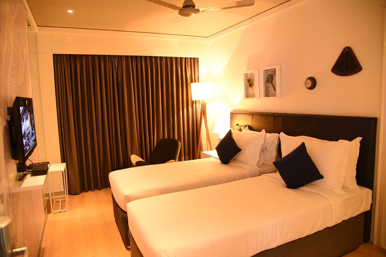 The Port Hotel Visakhapatnam Extérieur photo